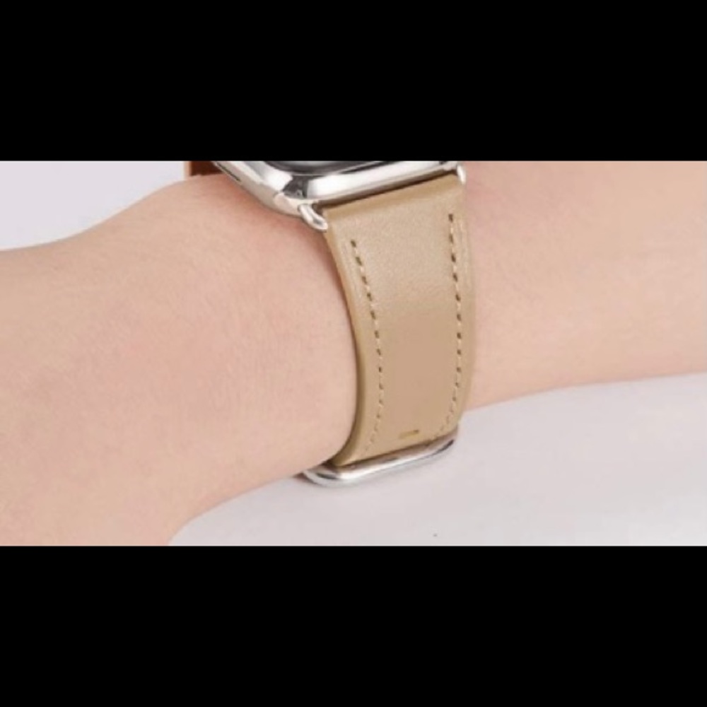 Leather Fitbit Ionic watch band.